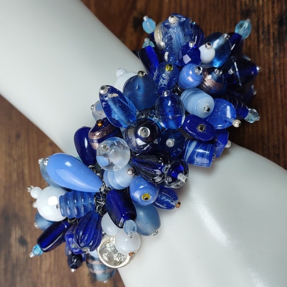 Cha Cha Bracelet - Picture 2 of 3